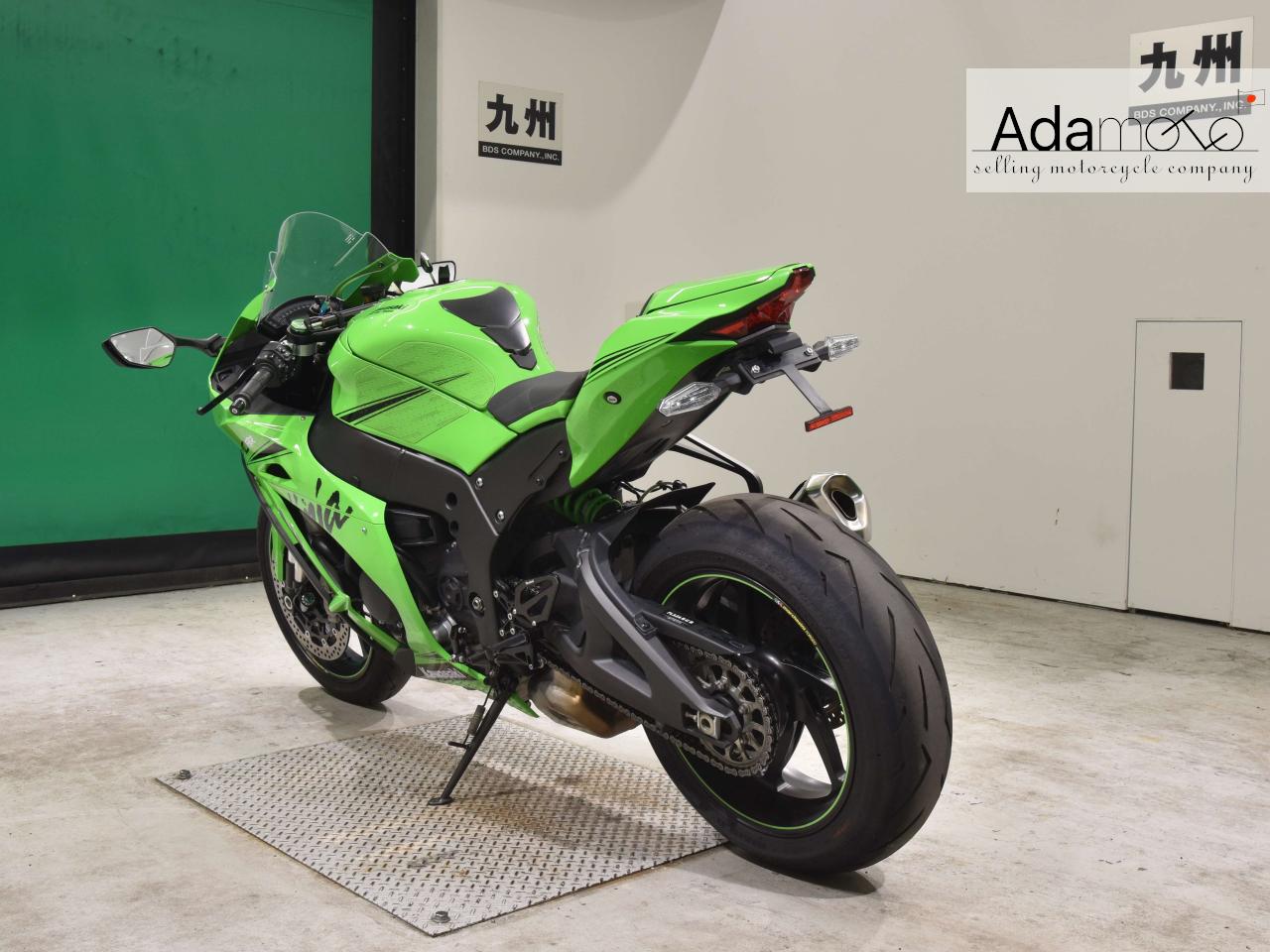 Kawasaki ZX 10RR - Adamoto - Motorcycles from Japan